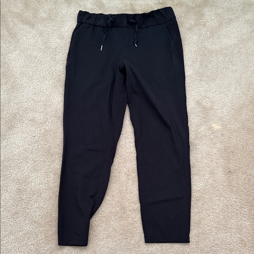 Lululemon Black On the Fly Pant 7/8 27”